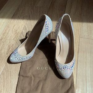 Gucci Swarovski crystal-embellished suede pumps size 37 (US 7)